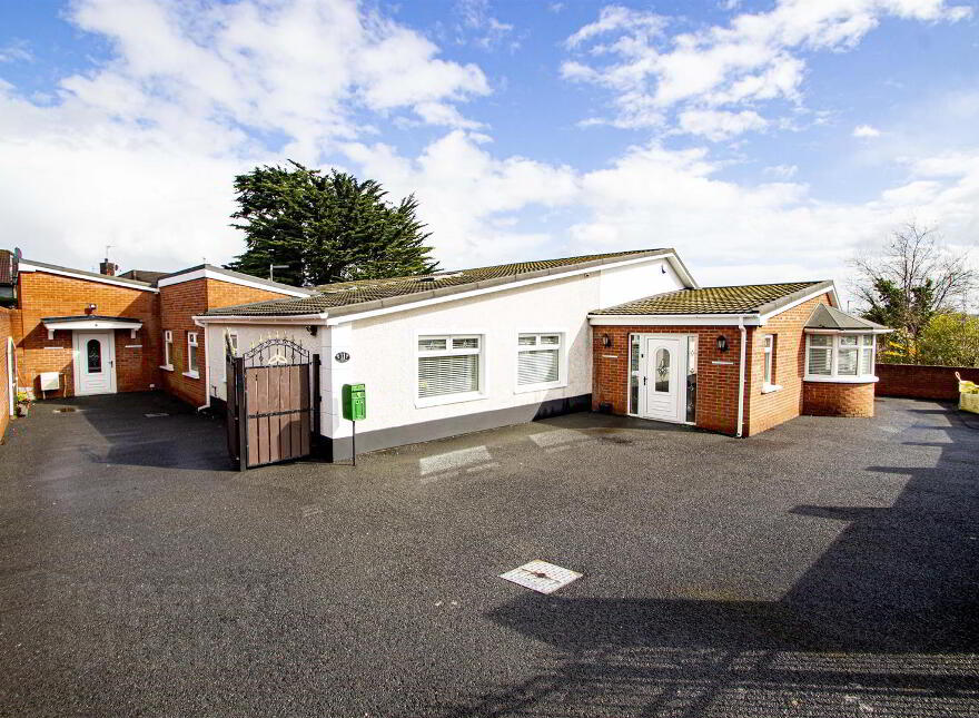 11 Glengoland Gardens, Belfast, BT17 0JE photo