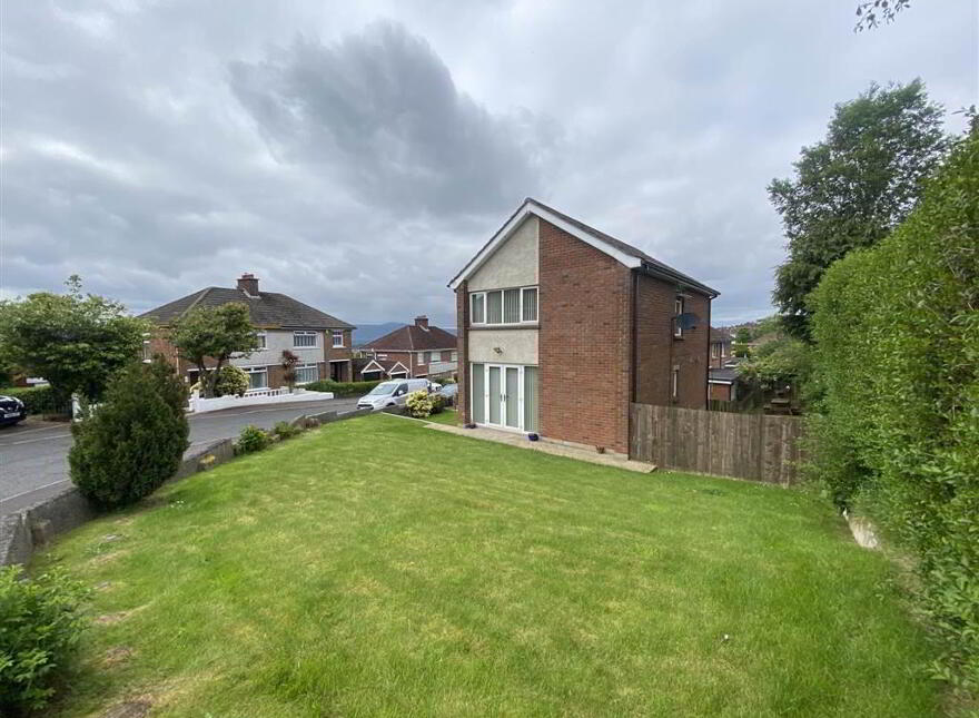 22 Cliveden Crescent, Belfast, BT8 6ND