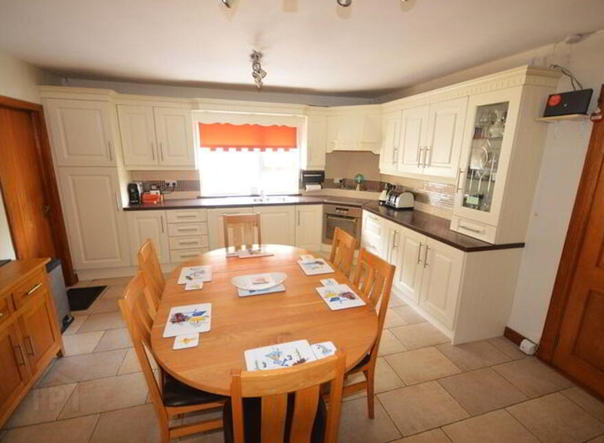 Hollybrook House, Drumaghy, Ardara, F94TA44