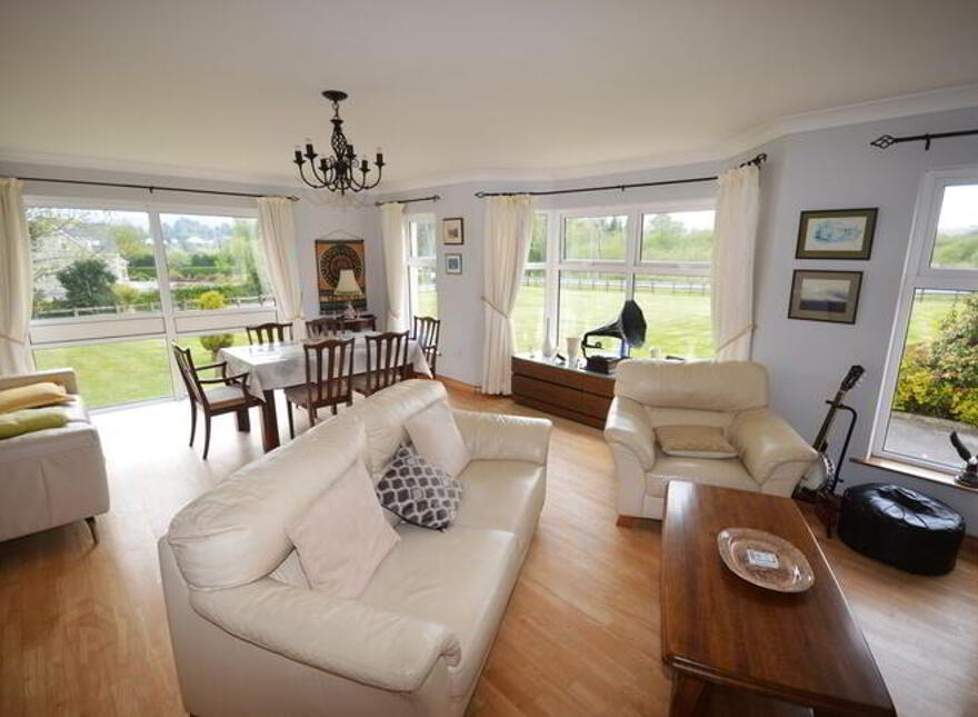 Hollybrook House, Drumaghy, Ardara, F94TA44