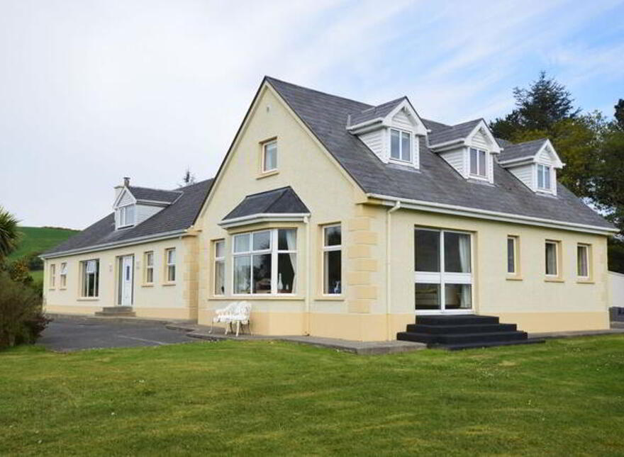 Hollybrook House, Drumaghy, Ardara, F94TA44