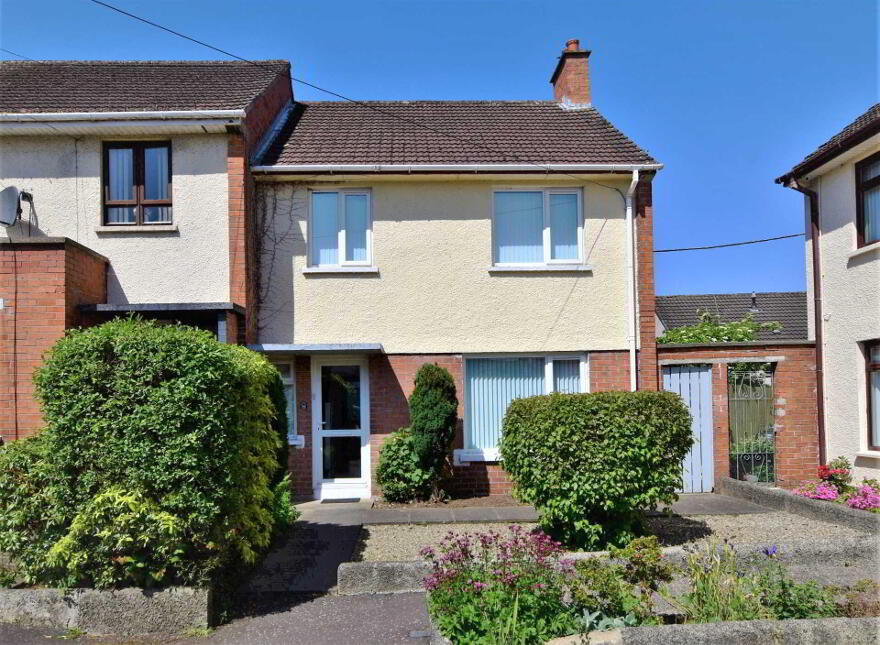 47 Montgomery Drive, Lisburn, BT27 5HR photo