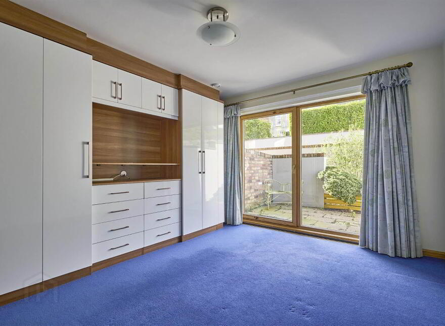 Apt 18, Lorelei, Princetown Road, Bangor, BT20 3TF