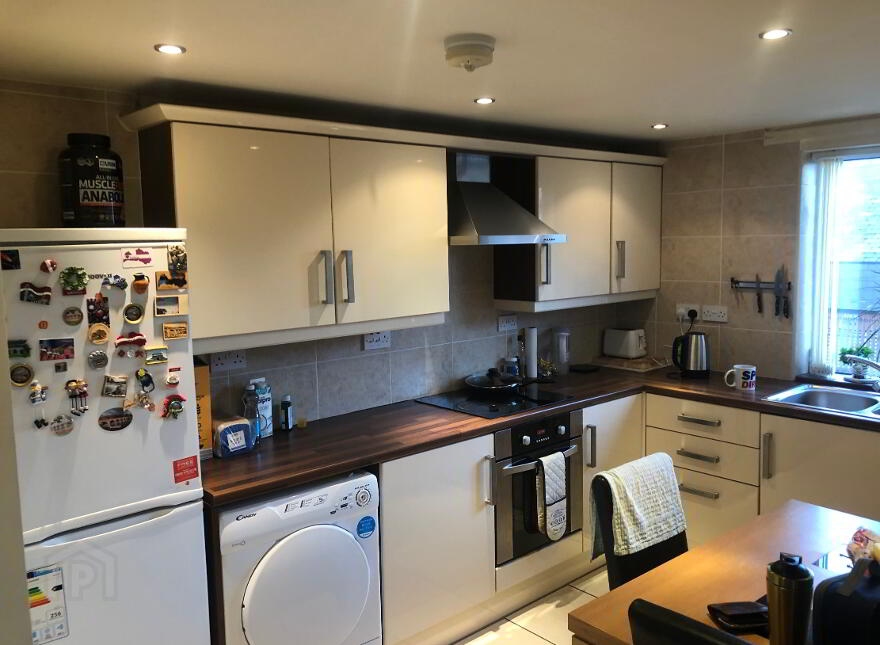Flat 12-206 Lisburn Road, Belfast, BT9 6GD
