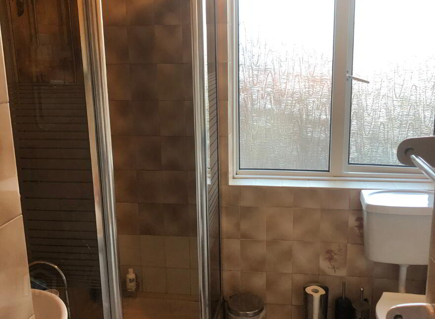 Flat 12-206 Lisburn Road, Belfast, BT9 6GD
