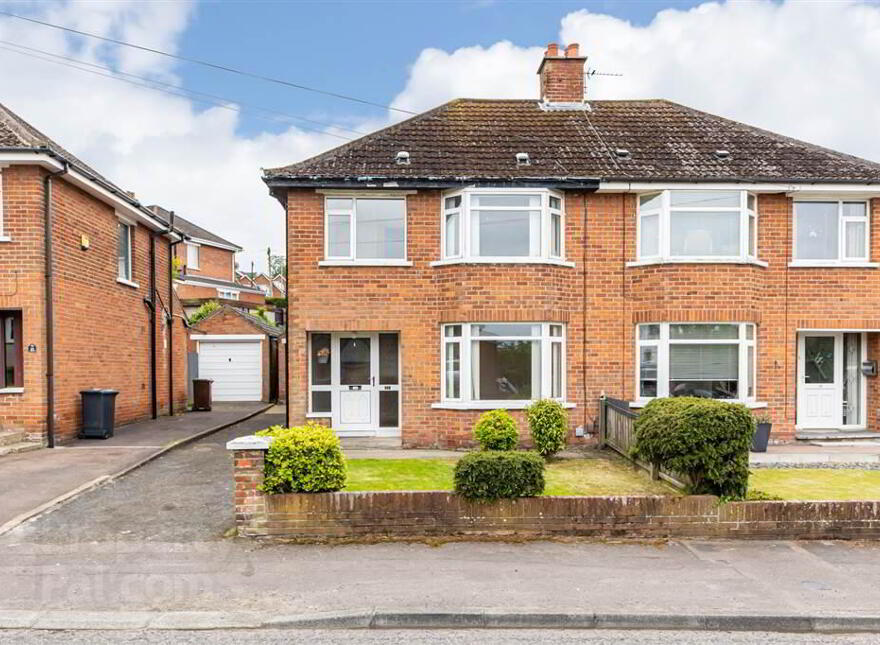 21 Lower Braniel Road, Belfast, BT5 7JR photo