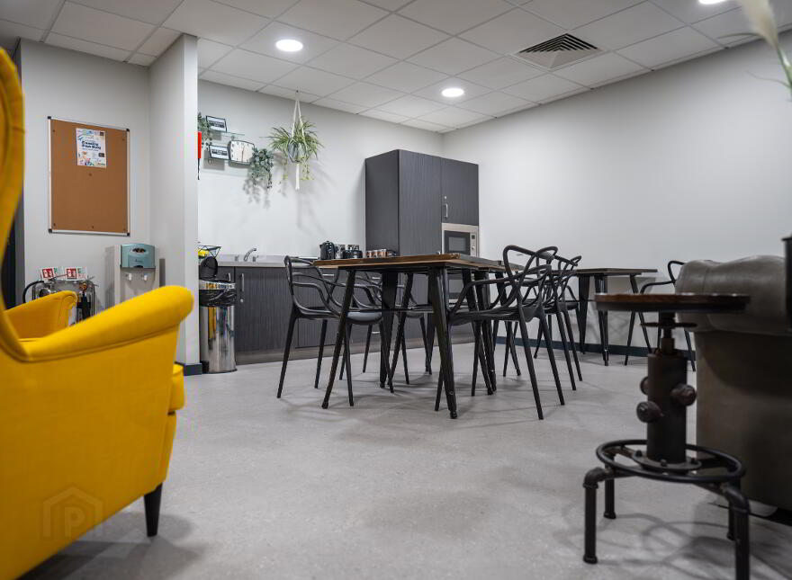 Co-Working Space, City East, 68-72 Newtownards Road, Belfast, BT4 1GW