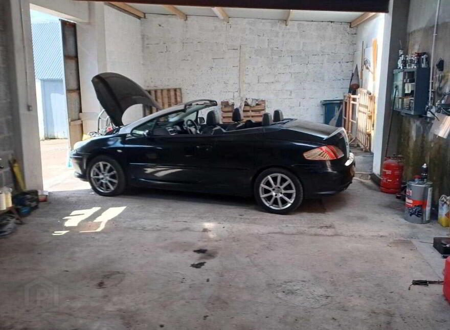 Tracey`s Garage And Shop, Brollagh Road, Garrison, Enniskillen, BT93 4AE