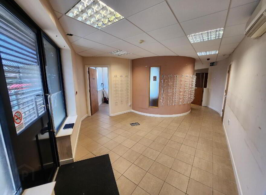 77 Bridge Street, Banbridge, BT32 3JL