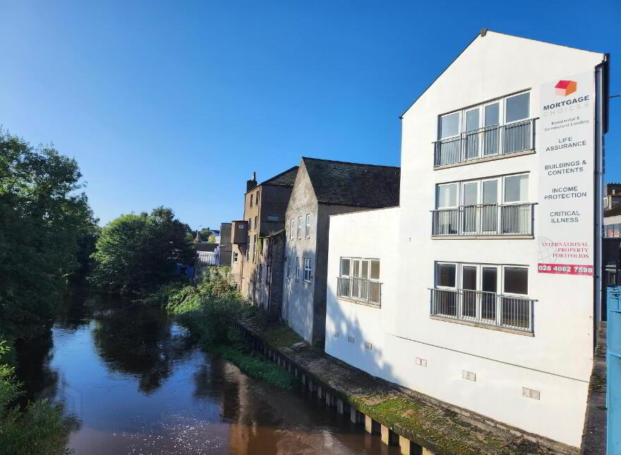 77 Bridge Street, Banbridge, BT32 3JL