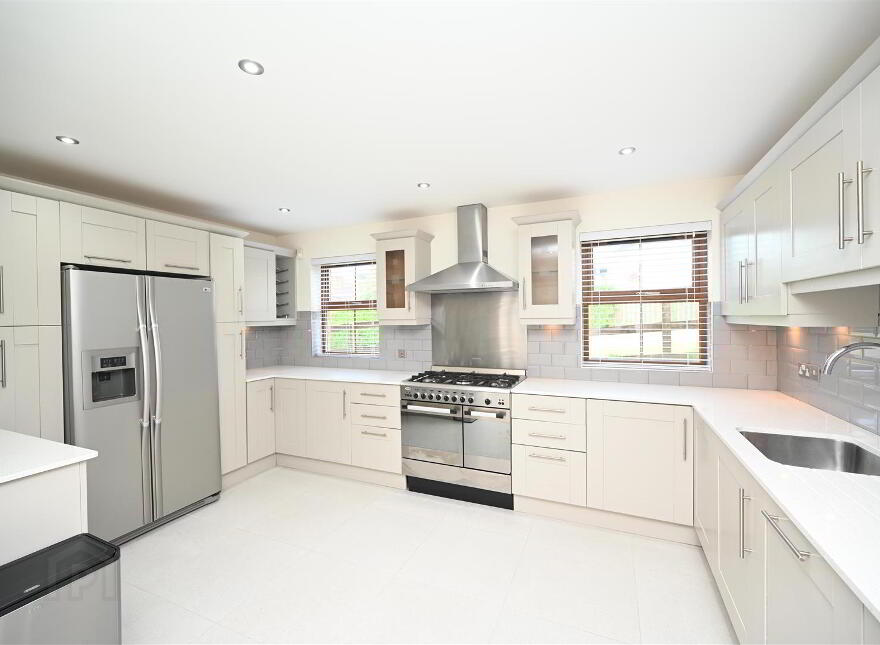 1a Knockvale Park, Belfast, BT5 6HH