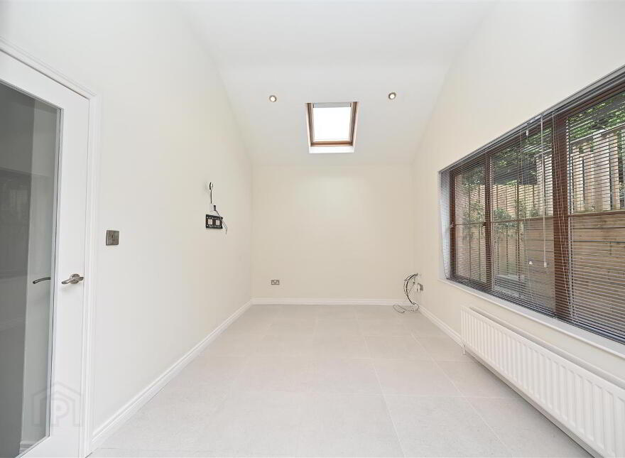 1a Knockvale Park, Belfast, BT5 6HH
