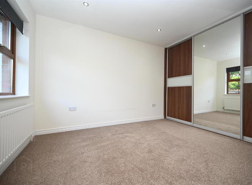 1a Knockvale Park, Belfast, BT5 6HH