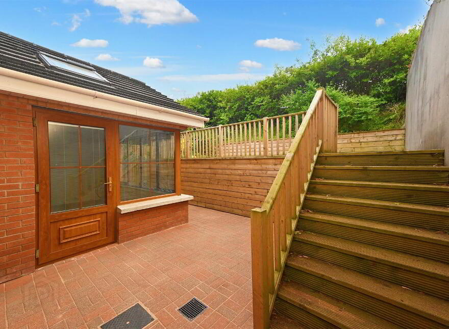 1a Knockvale Park, Belfast, BT5 6HH