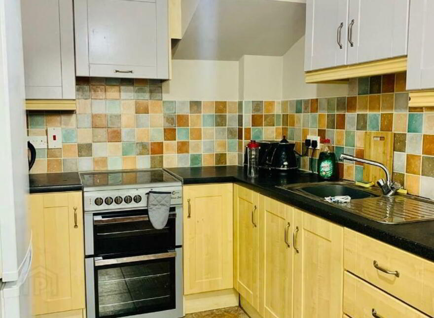 Wolseley Street, WIFI Included, Belfast, BT7 1LG
