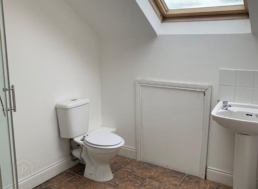 Wolseley Street, WIFI Included, Belfast, BT7 1LG