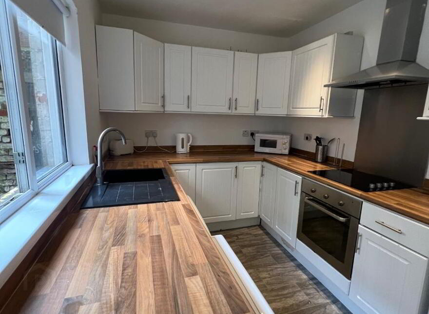 Property To Rent in Holylands Area, Belfast PropertyPal