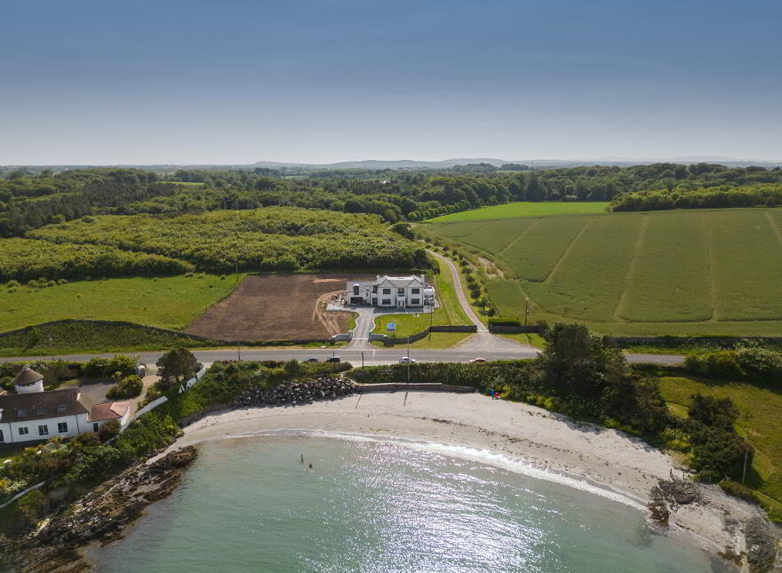 Lisnarede House, 176a Warren Road, Donaghadee, BT21 0PJ