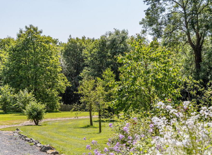 Carrigullian Cottage, 27a Killyleagh Road, Killinchy, BT23 6TD