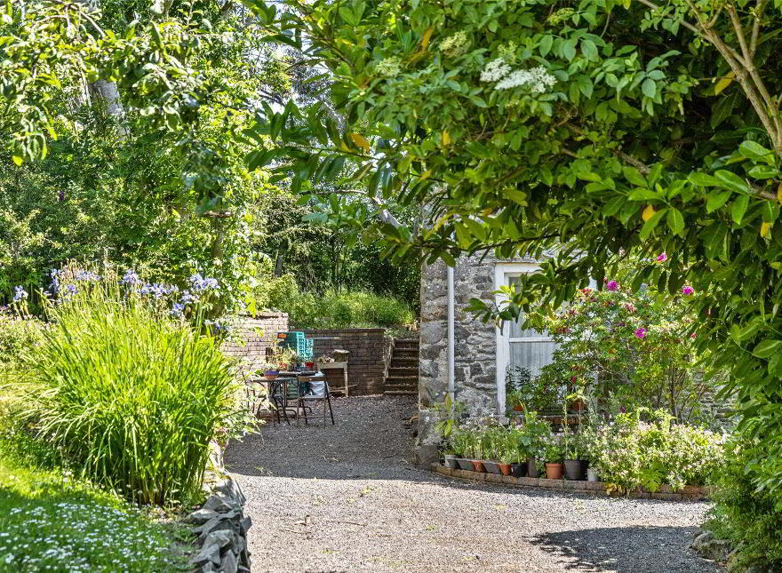 Carrigullian Cottage, 27a Killyleagh Road, Killinchy, BT23 6TD
