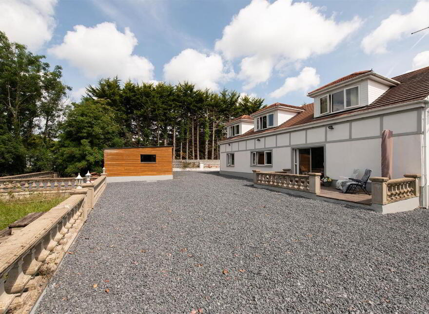 40 Saintfield Road, Crossgar, BT30 9HY