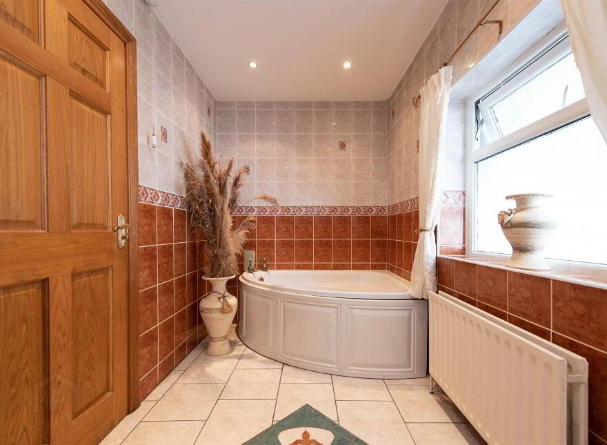 40 Saintfield Road, Crossgar, BT30 9HY
