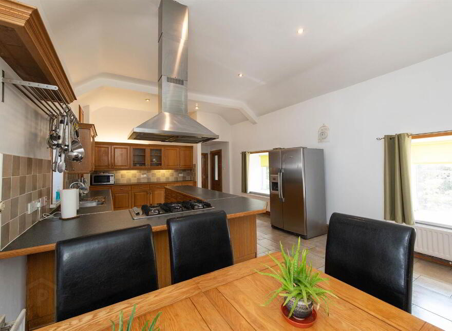40 Saintfield Road, Crossgar, BT30 9HY