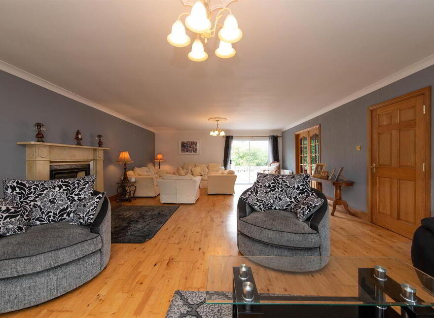 40 Saintfield Road, Crossgar, BT30 9HY