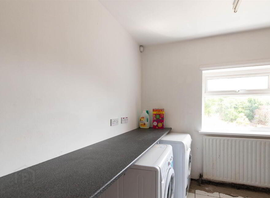 40 Saintfield Road, Crossgar, BT30 9HY