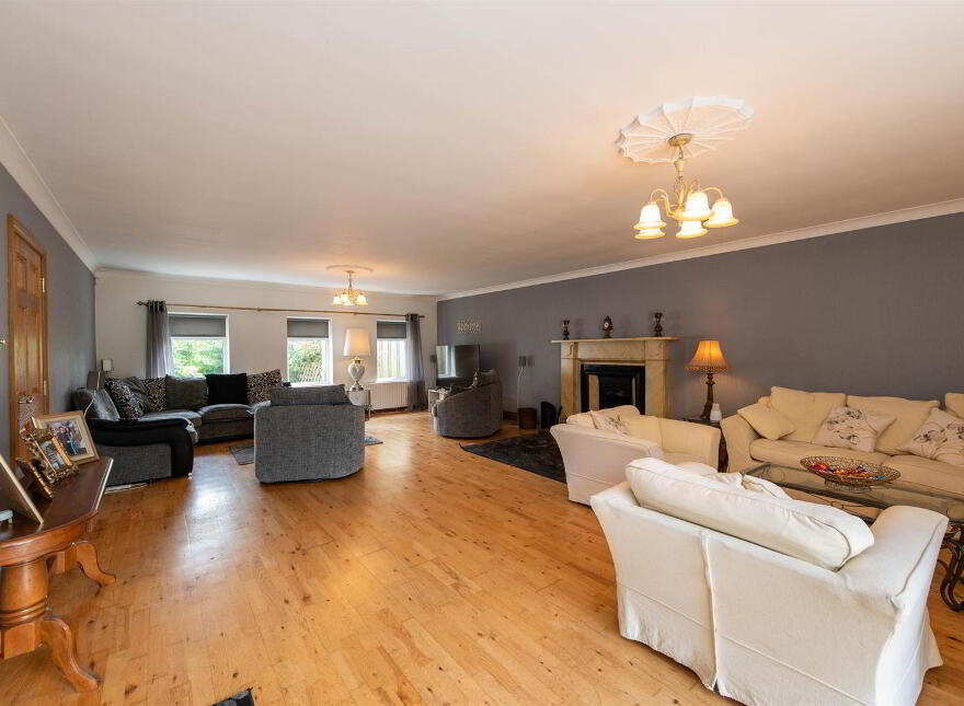 40 Saintfield Road, Crossgar, BT30 9HY