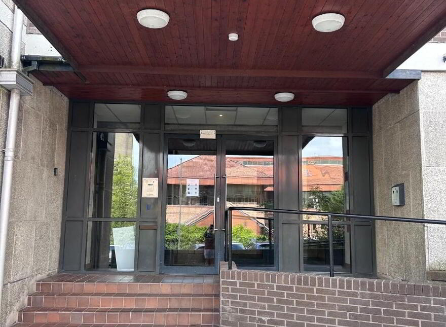 001 Bradbury Court, Behind Queens MBC Building, Belfast, BT9 7JL