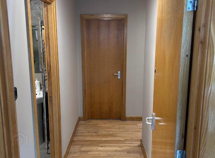 001 Bradbury Court, Behind Queens MBC Building, Belfast, BT9 7JL