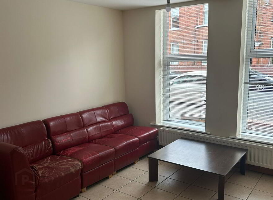 Unit 1, 100 Fitzroy Avenue, Belfast, BT7 1HX
