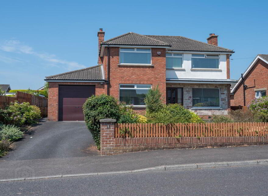 Property For Sale in Upper Newtownards Road, Belfast PropertyPal