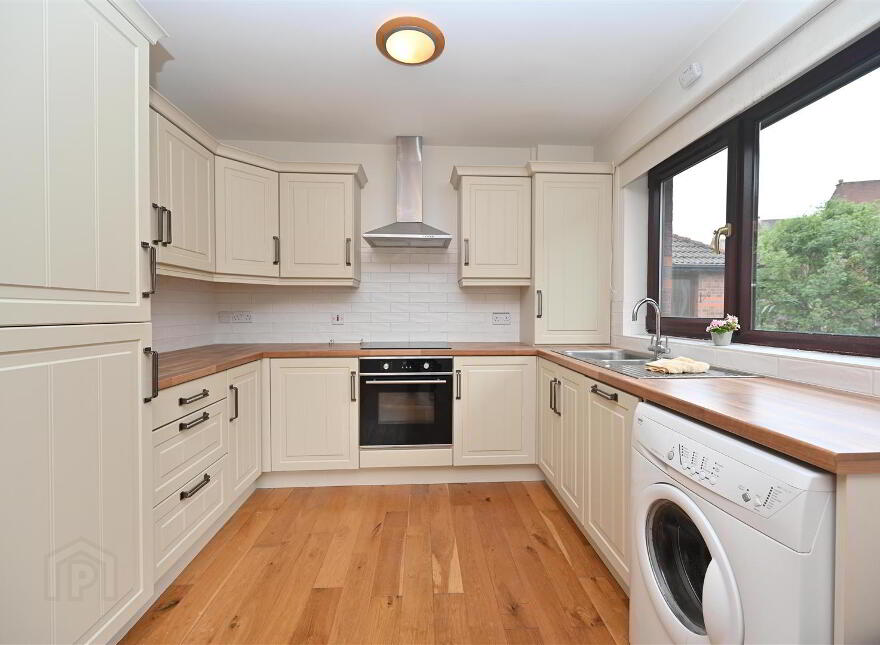 24 Ravenhill Reach Mews, Belfast, BT6 8RE