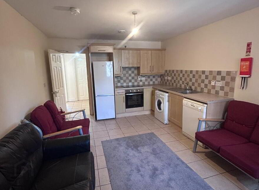 3, 71 Fitzroy Avenue, Belfast, BT7 1HT