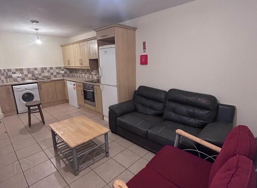 2, 88 Fitzroy Avenue, Belfast, BT7 1HX