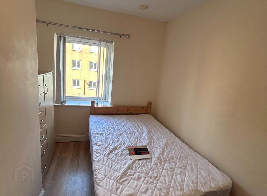 2, 88 Fitzroy Avenue, Belfast, BT7 1HX