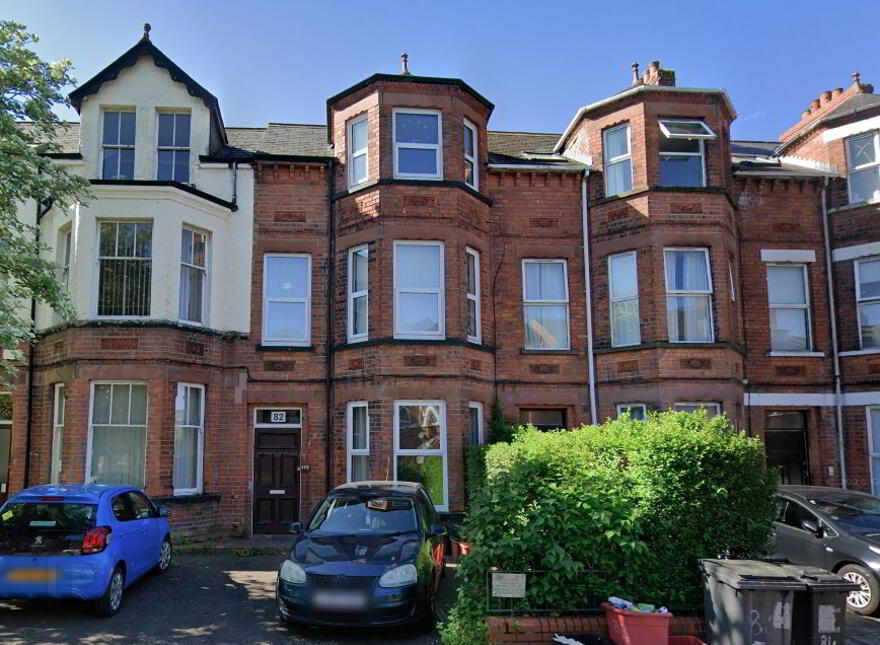 2, 82 Malone Avenue, Belfast, BT9 6ES