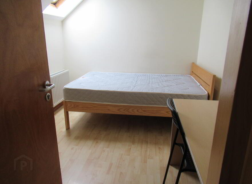 Unit 8, 58-60 Cromwell Road, Belfast, BT7 1JY