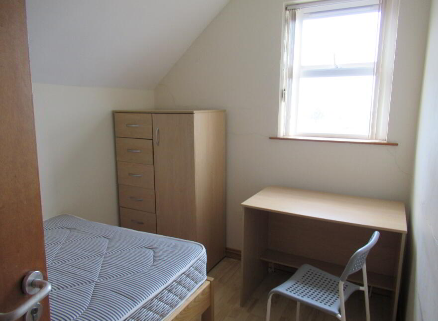 Unit 8, 58-60 Cromwell Road, Belfast, BT7 1JY
