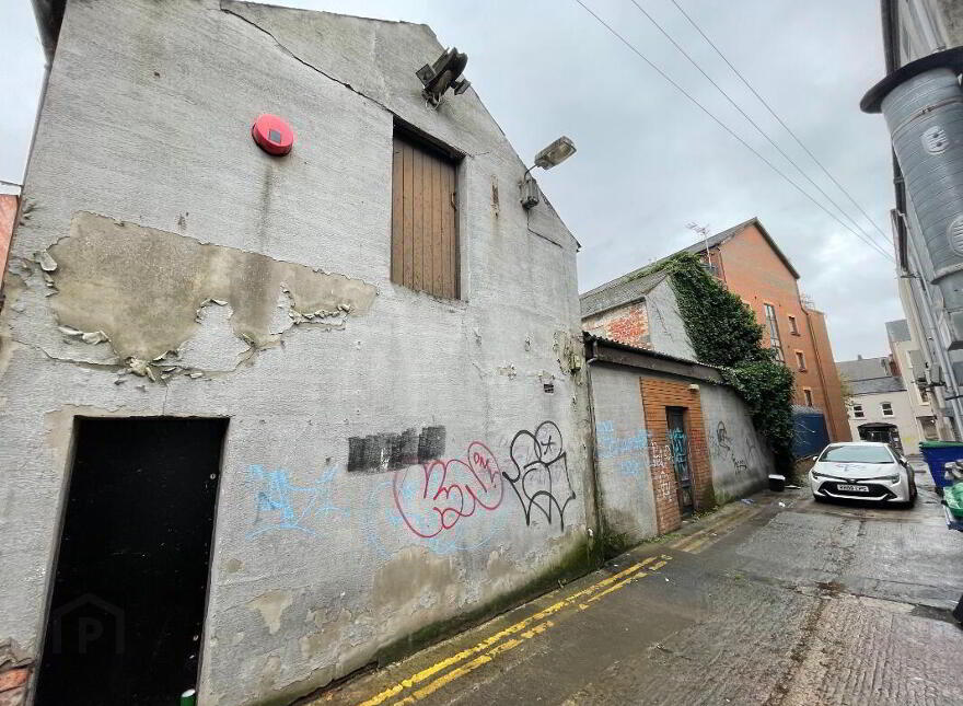 2 Claremont Mews, Belfast, BT9 6AU