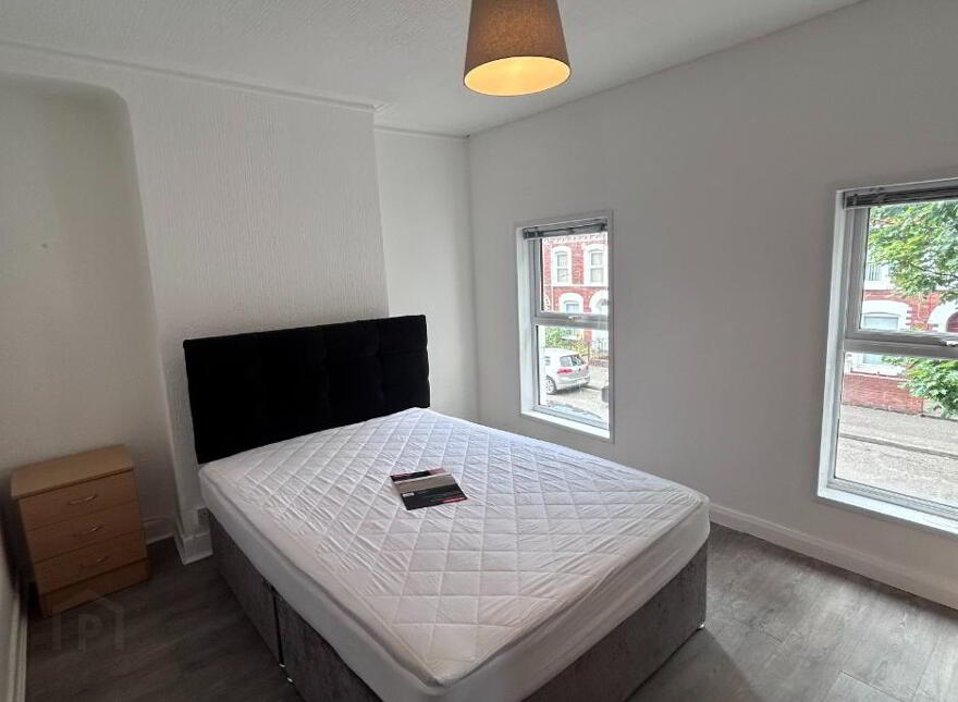 22 Carmel Street, Belfast, BT7 1QE
