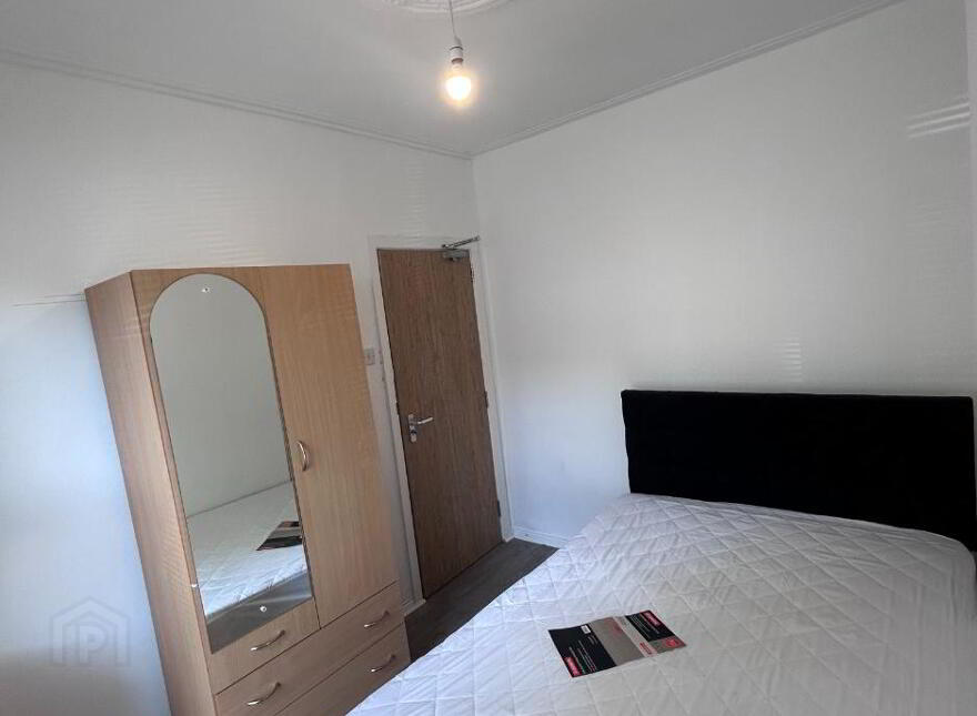 22 Carmel Street, Belfast, BT7 1QE