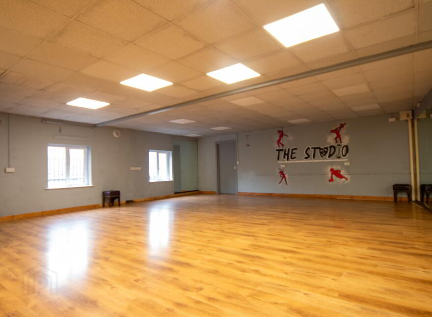 Shambles Business Centre, Unit 9/10 77 Lower English St, Armagh, BT61 7LJ