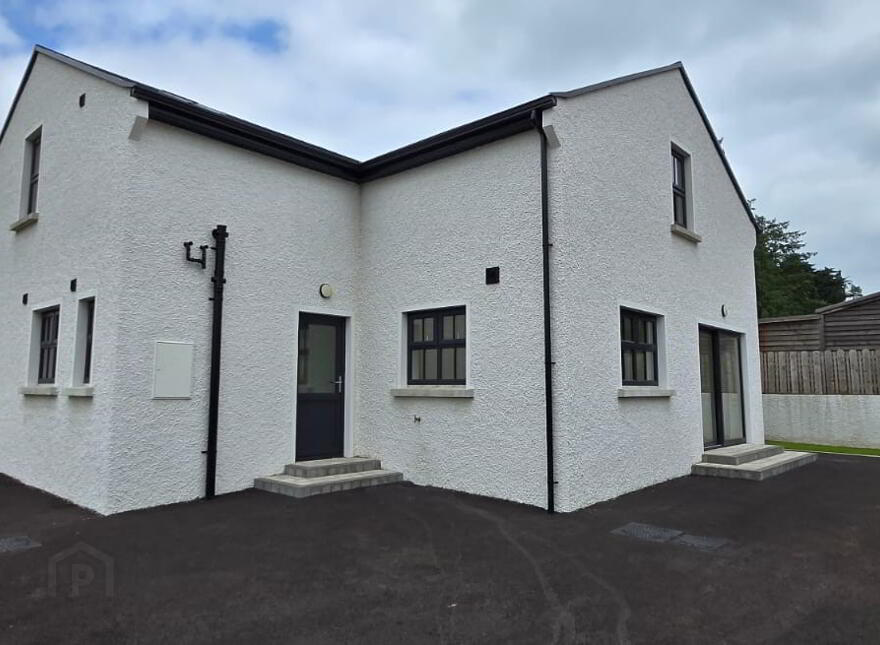 2 Esker Road, Dromore, Omagh, BT78 3JH