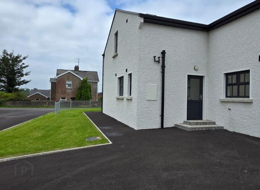 2 Esker Road, Dromore, Omagh, BT78 3JH