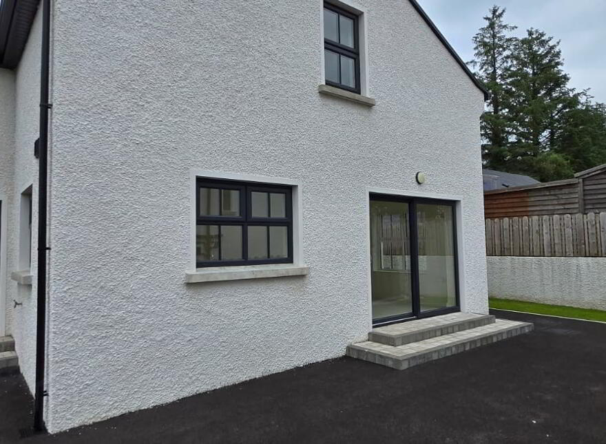 2 Esker Road, Dromore, Omagh, BT78 3JH