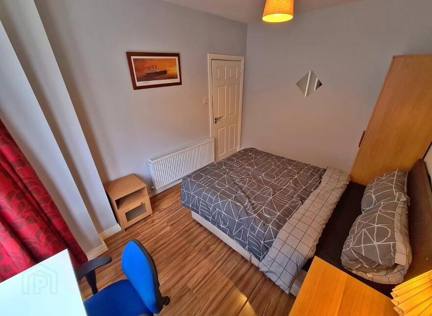 Lothair Ave, Belfast, BT15 2HU