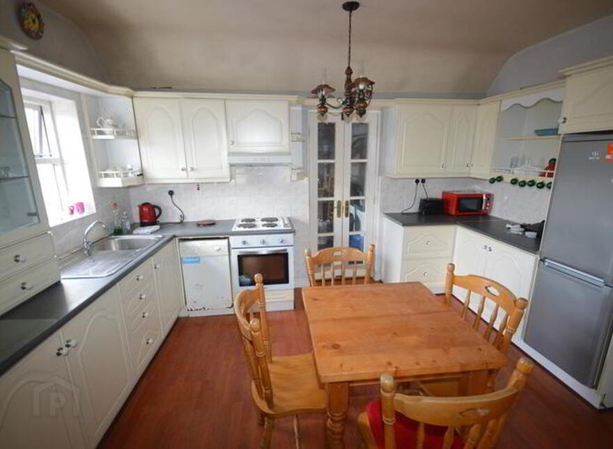 Main Street, Lifford, F93HPR8
